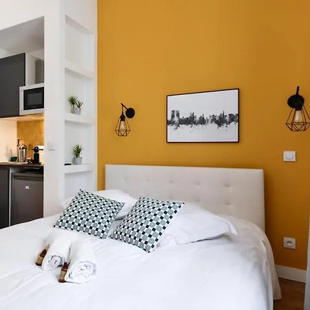 Cosy Studio 9 Minutes From The Port Away In - Welkeys