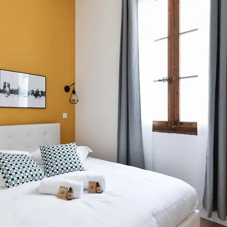 Cosy Studio 9 Minutes From The Port Away In - Welkeys Apartment *
