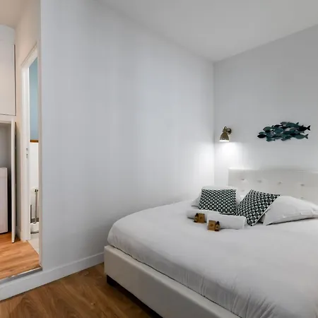 Apartment Cosy Studio 9 Minutes From The Port Away In - Welkeys